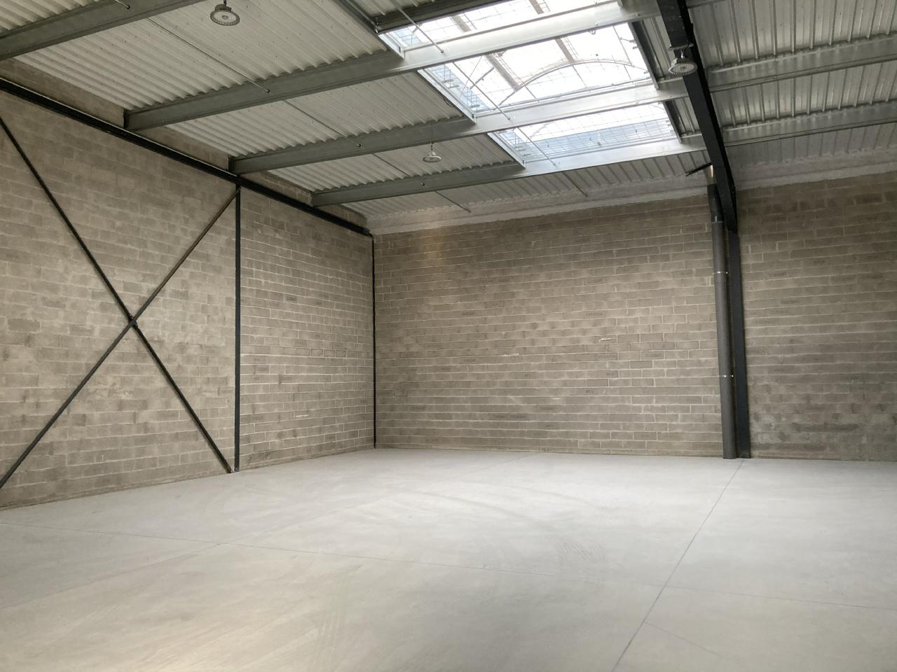 Local d'activité Champagne-sur-Oise 892m² Location local d'activité Champagne-sur-Oise Val-d'Oise OLACT2119073 5
